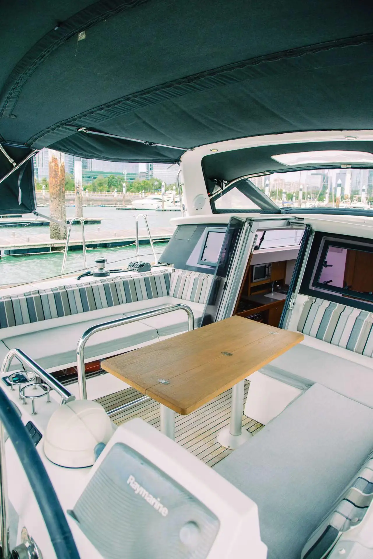 2013 Beneteau sense43