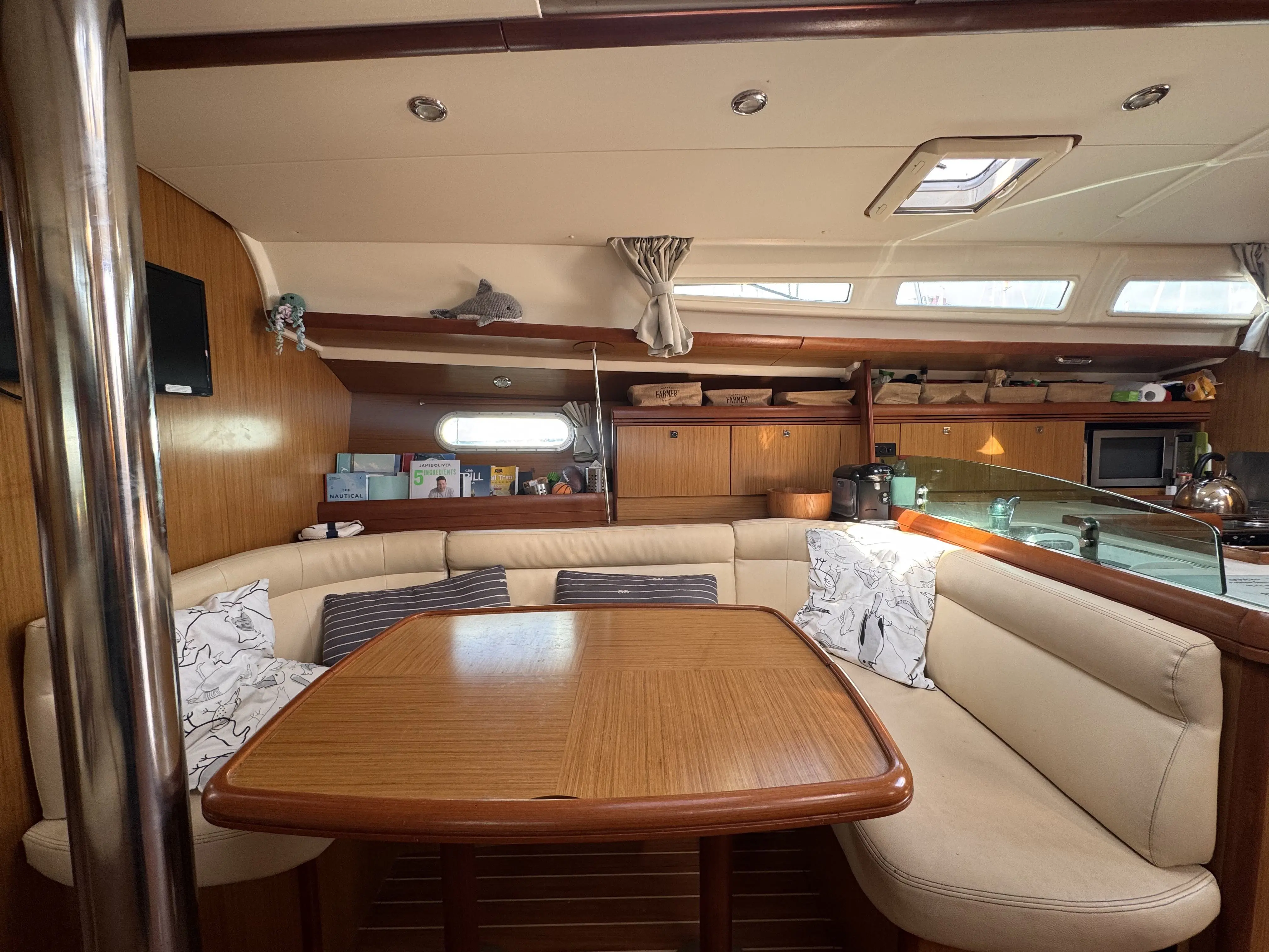 2008 Jeanneau sun odyssey 42i