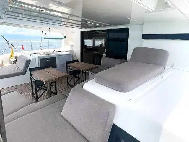 Lagoon 55'