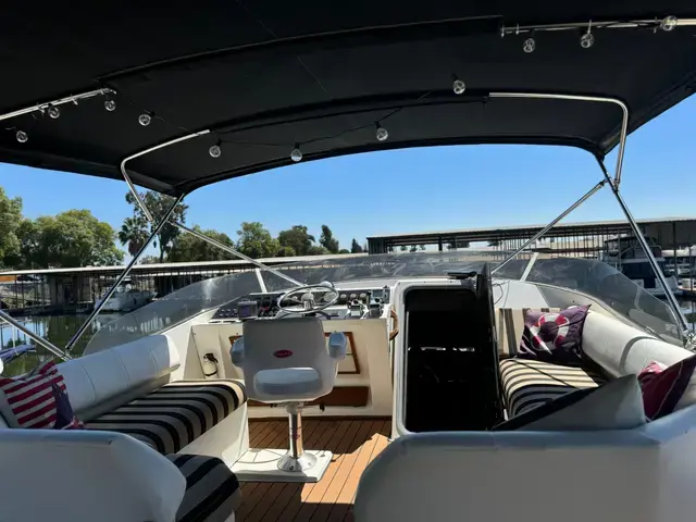 Bayliner 4588 MOTOR YACHT