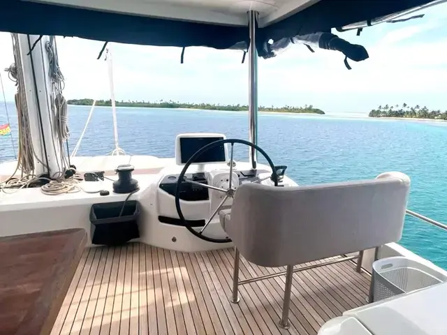 Lagoon 55'