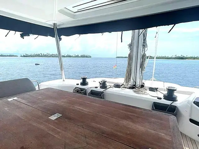 Lagoon 55'