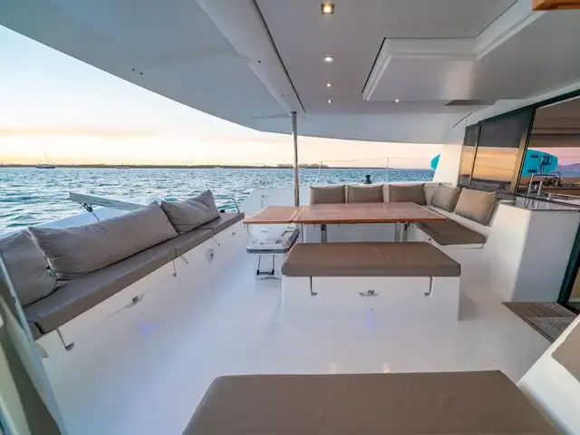 Fountaine Pajot 50'