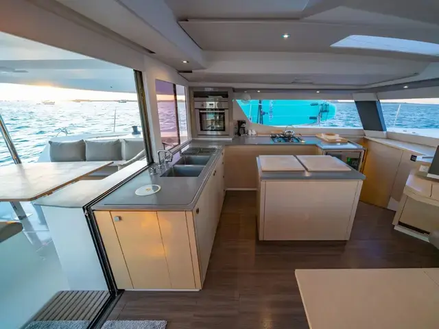 Fountaine Pajot 50'