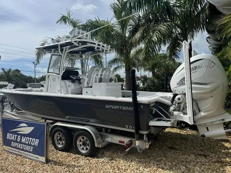 2020 Sportsman masters 267oe bay boat