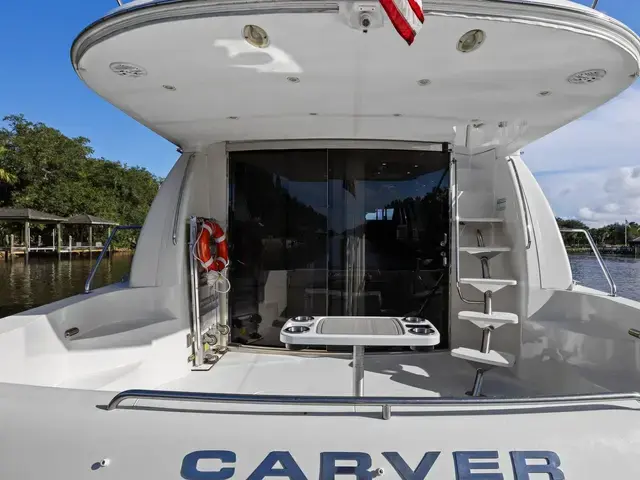 Carver 56'