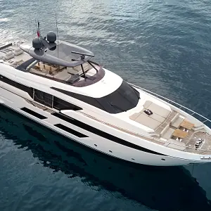 2021 Ferretti Yachts 93'