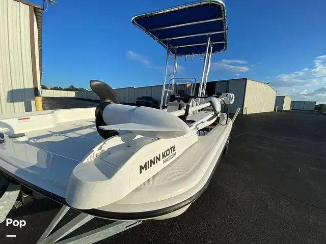 Mako 17 Pro Skiff