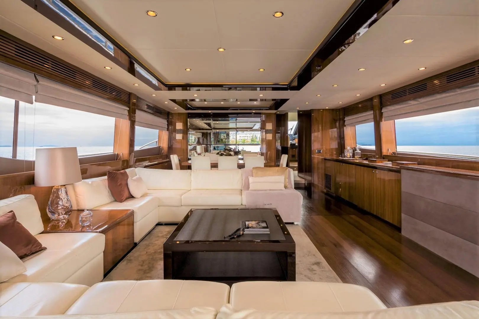 2012 Princess 85