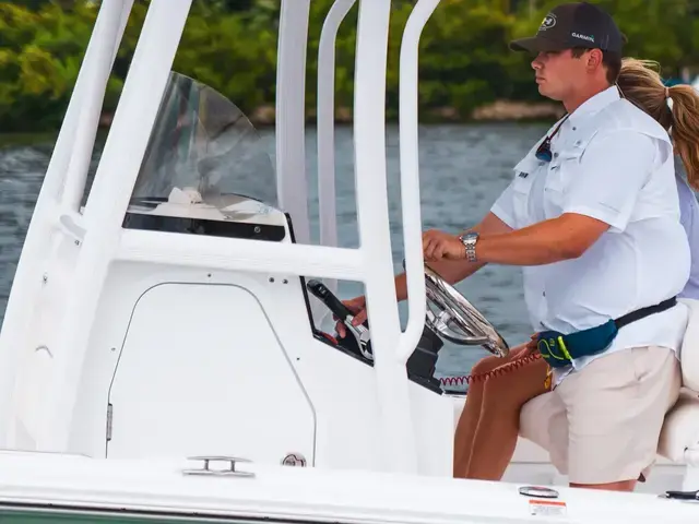 Sea Hunt Boats ULTRA 219