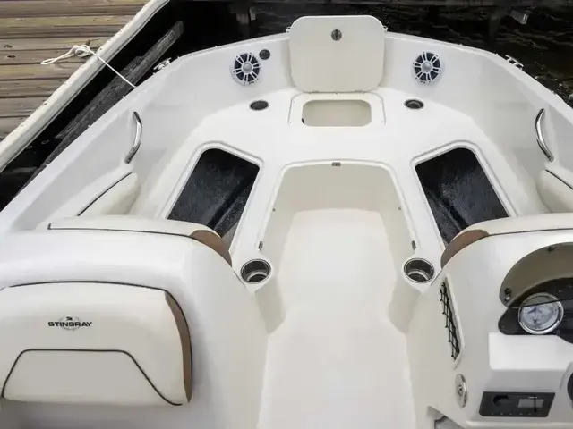 Stingray Boats 182Sc