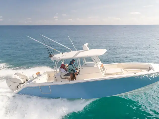 Cobia Boats 350 CC