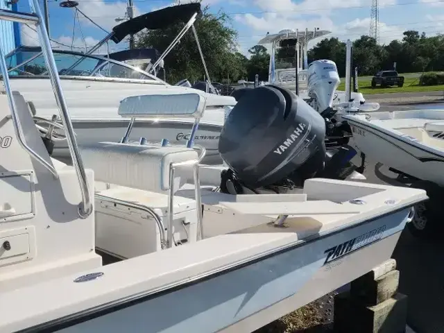 Pathfinder Boats 2400 V