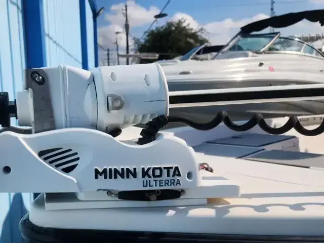 Pathfinder Boats 2400 V