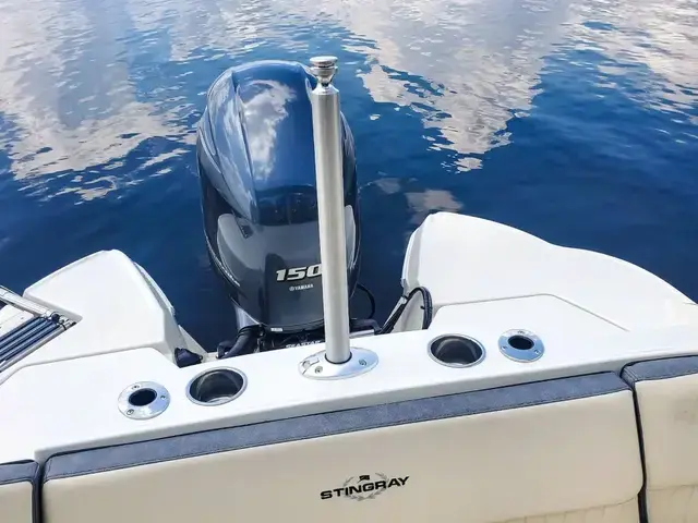 Stingray Boats 211 Dc