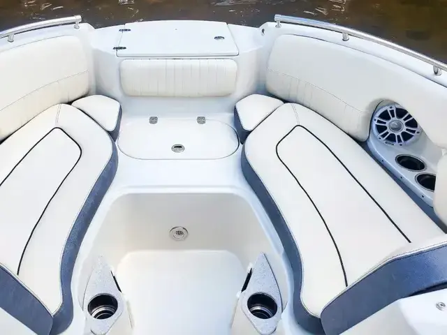 Stingray Boats 211 Dc