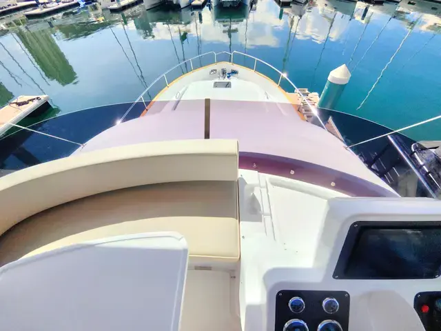 Azimut Magellano43