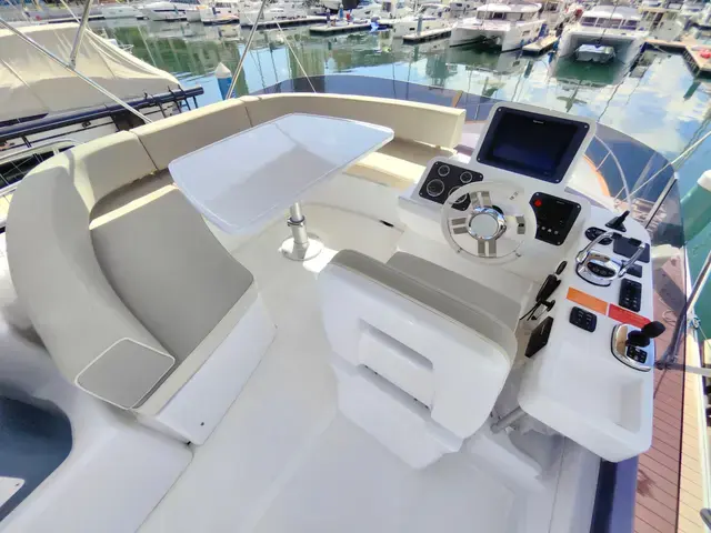 Azimut Magellano43