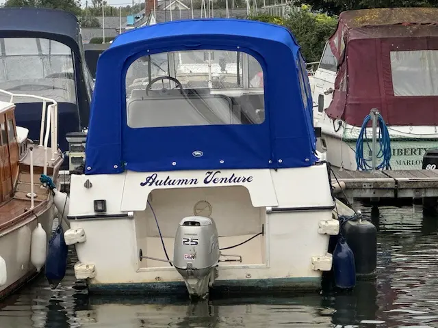 1995 Viking 22 widebeam