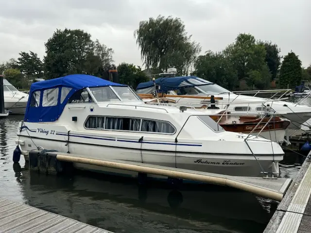 1995 Viking 22 widebeam