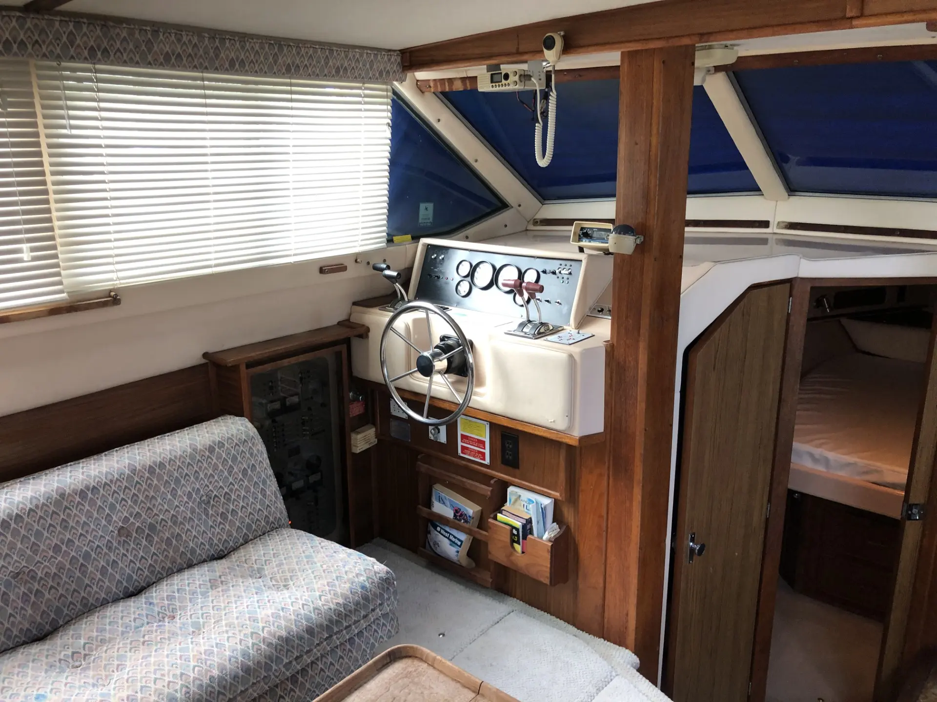 1987 Sea Ray 360 aft cabin