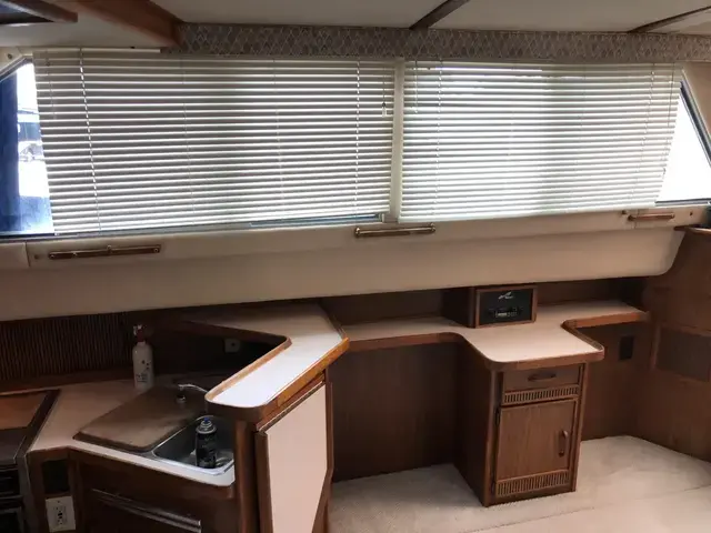 Sea Ray 360 Aft Cabin