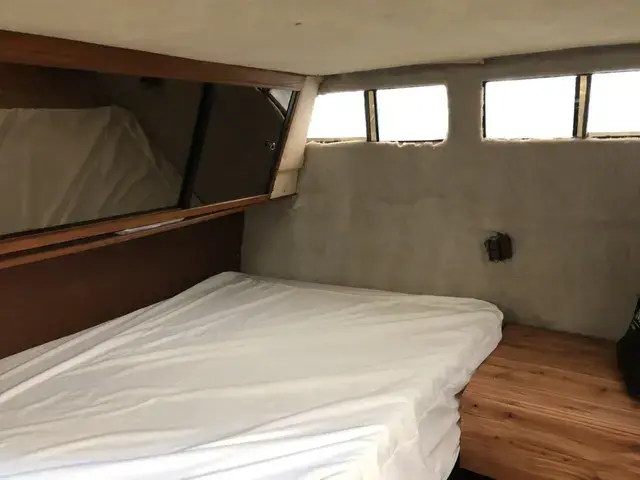 Sea Ray 360 Aft Cabin