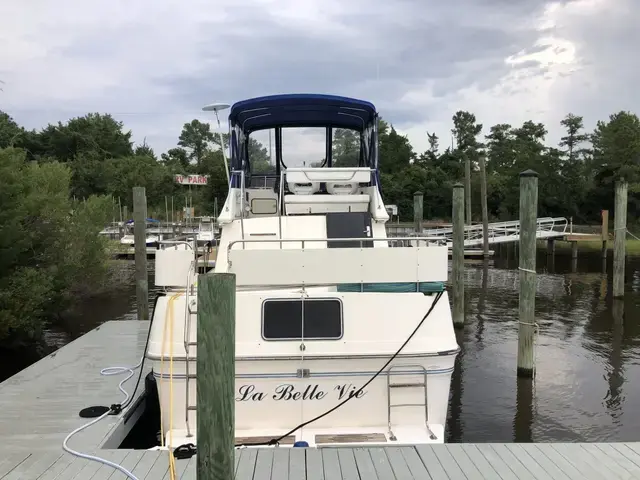 Sea Ray 360 Aft Cabin