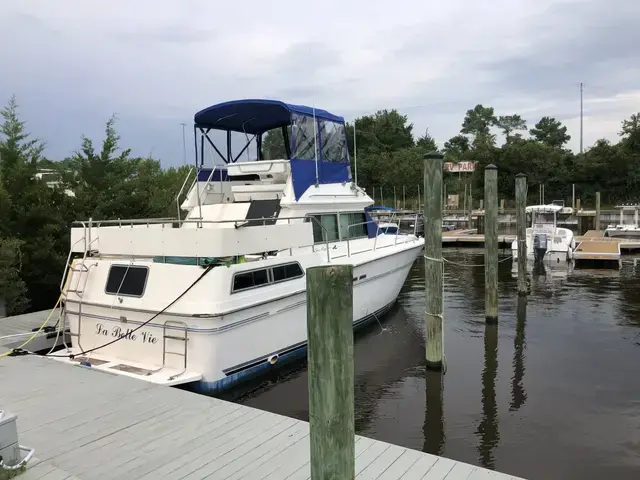 Sea Ray 360 Aft Cabin