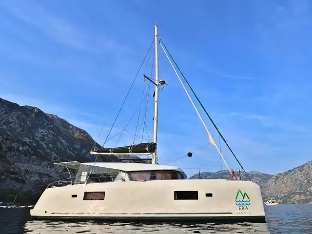 Lagoon 42