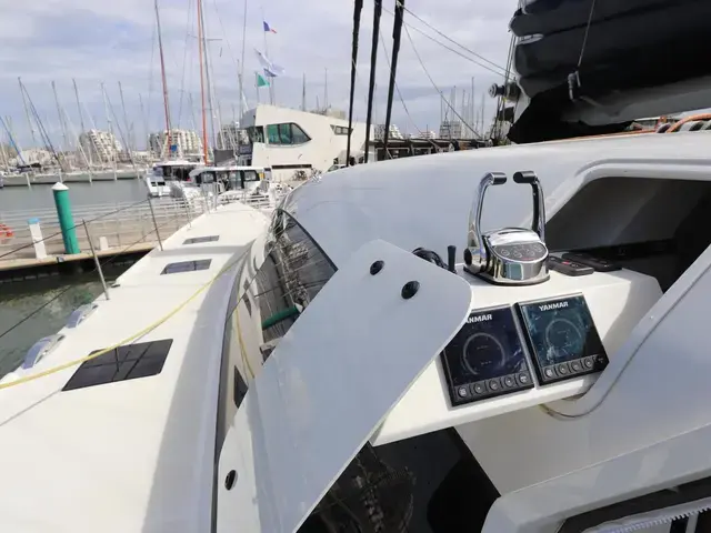 Custom Trimarine GP 70