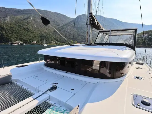 Lagoon 42