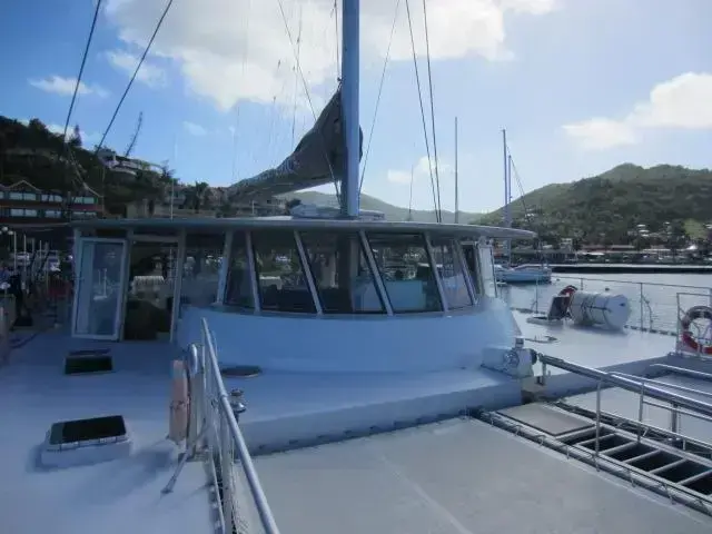 CATAMARAN H2X Maxi Day Charter Cat