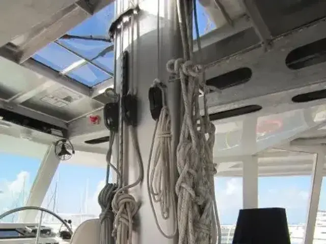 CATAMARAN H2X Maxi Day Charter Cat