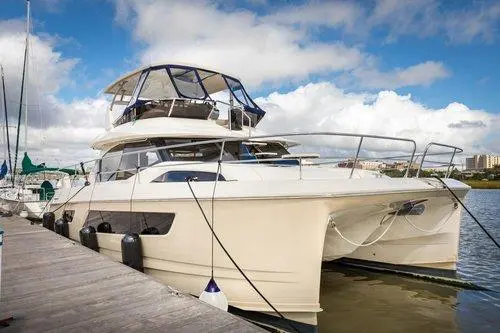 2016 Aquila 44 yacht