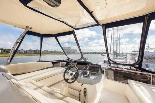 2016 Aquila 44 yacht