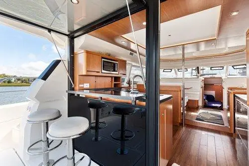 2016 Aquila 44 yacht