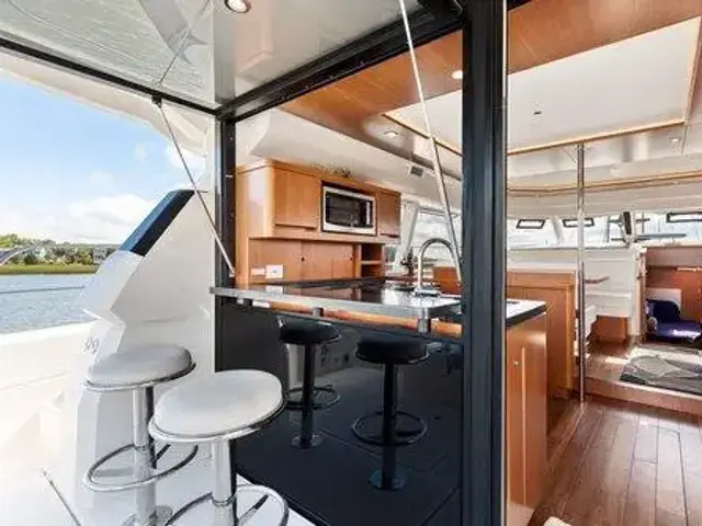 Aquila 44 Yacht