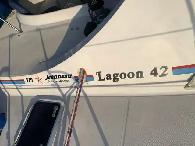 Lagoon TPI 42