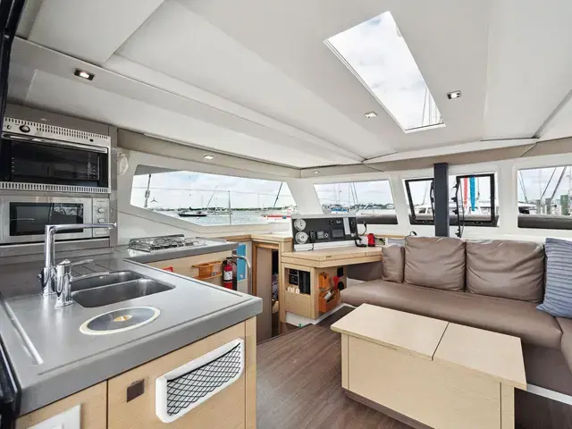 Fountaine Pajot Lucia 40