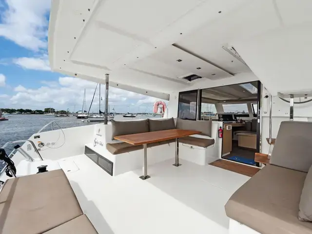 Fountaine Pajot Lucia 40