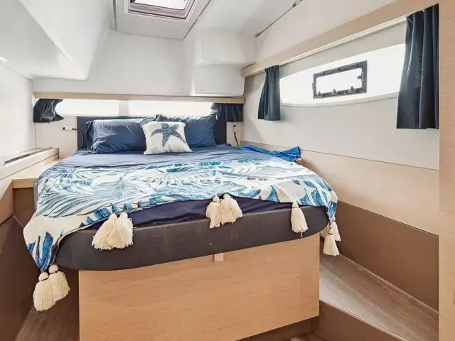 Fountaine Pajot Lucia 40