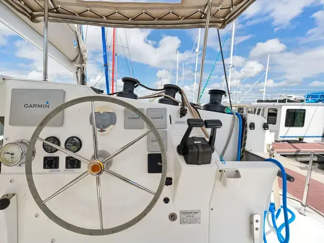 Fountaine Pajot Lucia 40