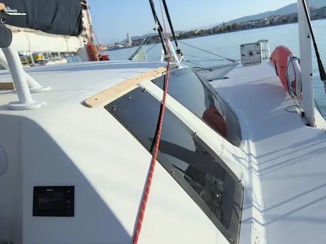 Catana 581 Owners Version