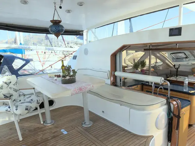 Catana 581 Owners Version