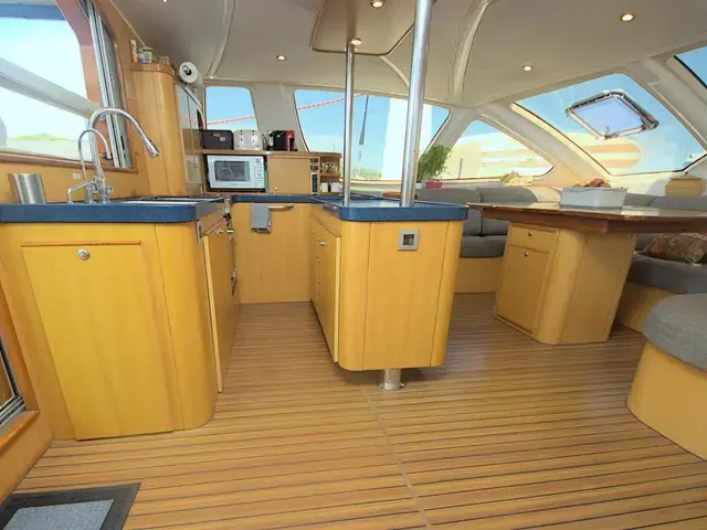 Catana 581 Owners Version