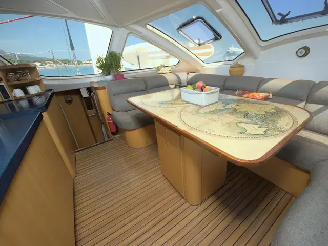 Catana 581 Owners Version