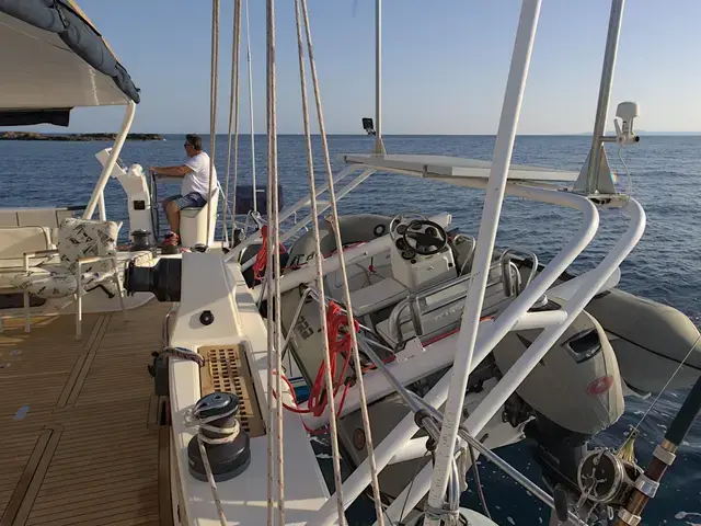 Catana 581 Owners Version