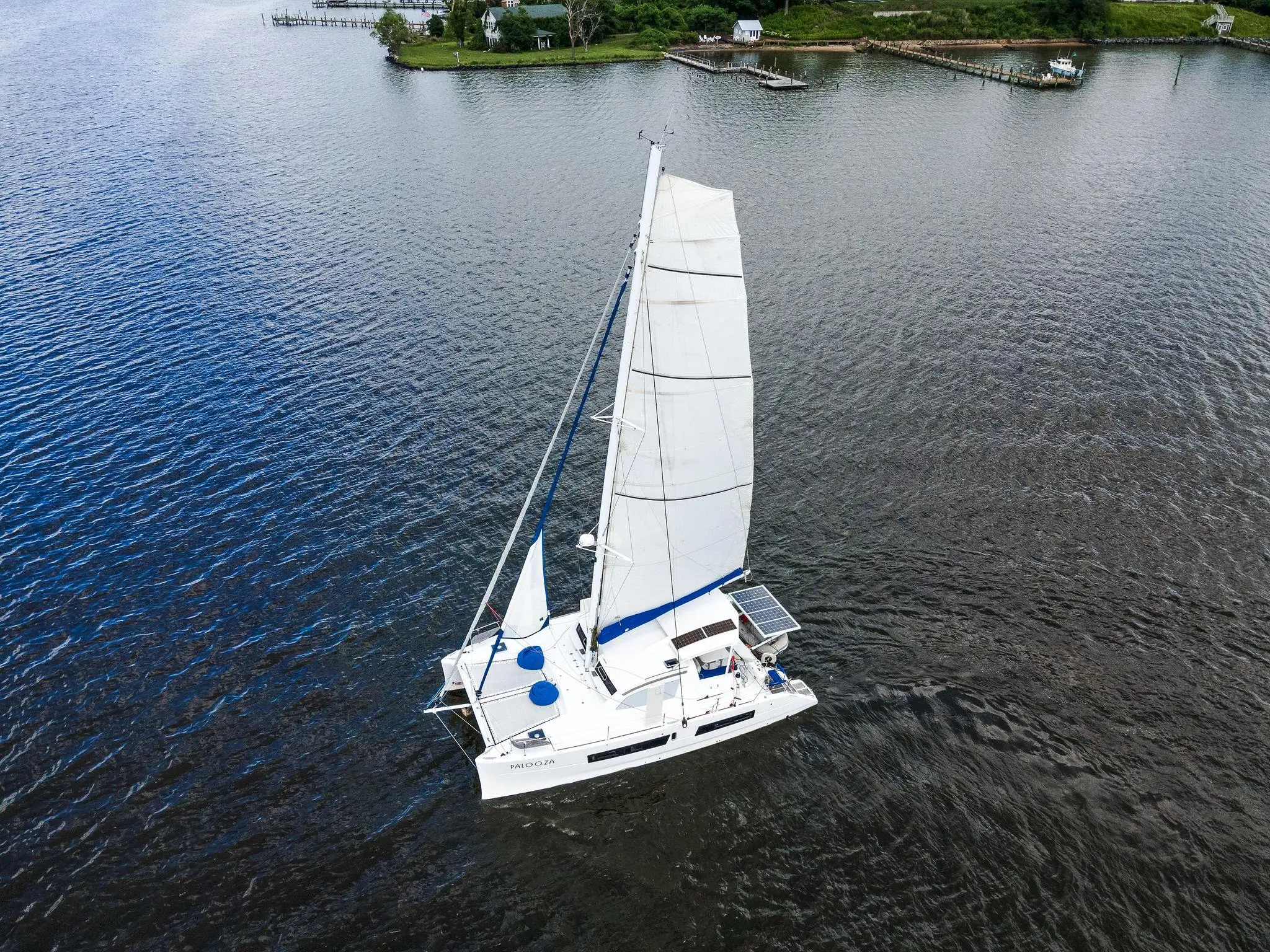 2009 Bluewater 42 owners version