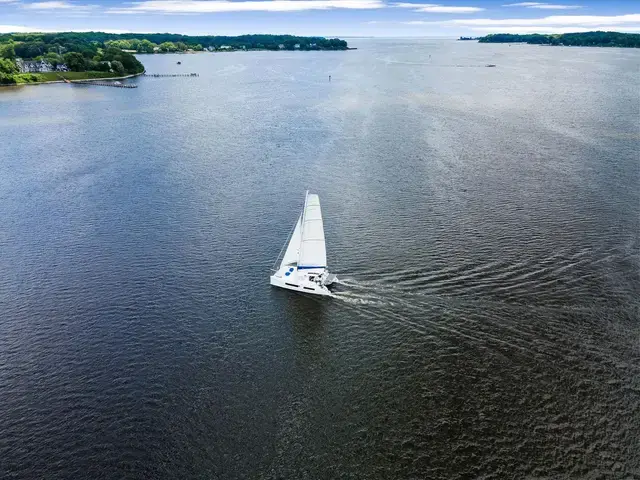 Catana 42 OWNERS VERSION